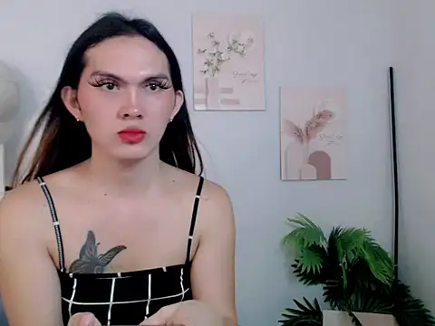 Pinkyweb 03 online show from 24, 6, 2026