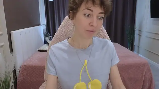 daniellia  online show from 6, 10, 2025