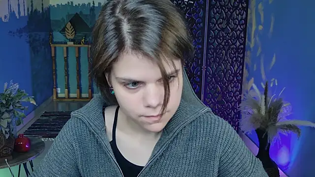 Snapshot of EllieMurler chatting on 5, 10, 2025 EllieMurler online show from 5, 10, 2025