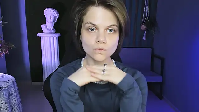 Snapshot of EllieMurler chatting on 17, 10, 2025 EllieMurler online show from 17, 10, 2025