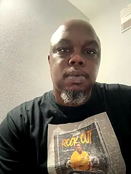 Snapshot of devon3421 chatting on 14, 9, 2025 devon3421 online show from 14, 9, 2025