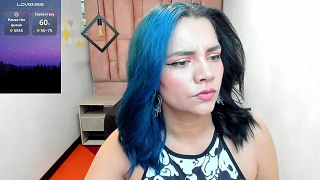 Snapshot of Kiara_Cruz__ chatting on 7, 10, 2025 Kiara Cruz   online show from 7, 10, 2025