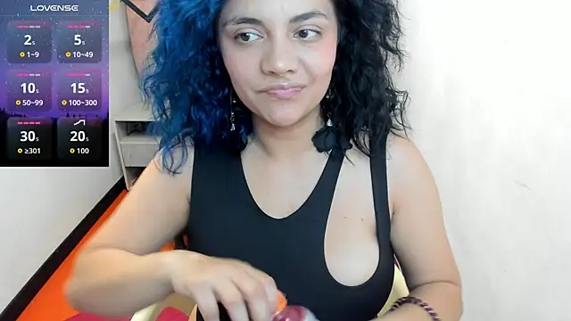 Snapshot of Kiara_Cruz__ chatting on 9, 10, 2025 Kiara Cruz   online show from 9, 10, 2025
