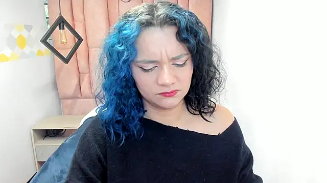 Snapshot of Kiara_Cruz__ chatting on 17, 10, 2025 Kiara Cruz   online show from 17, 10, 2025