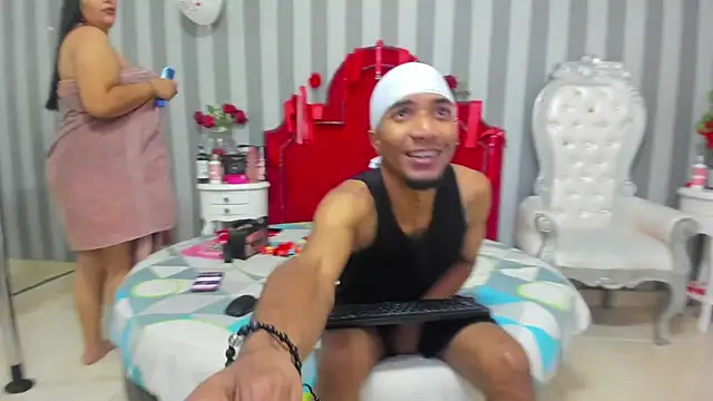 CaroyAndy online show from 2, 3, 2026