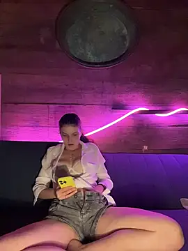 FoxStudioSex online show from 2, 12, 2025