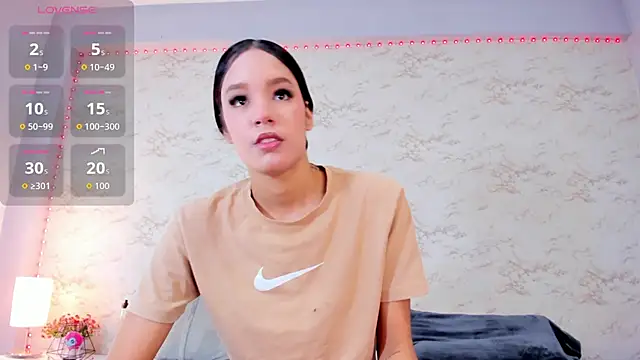 Martina Aldana online show from 25, 10, 2025