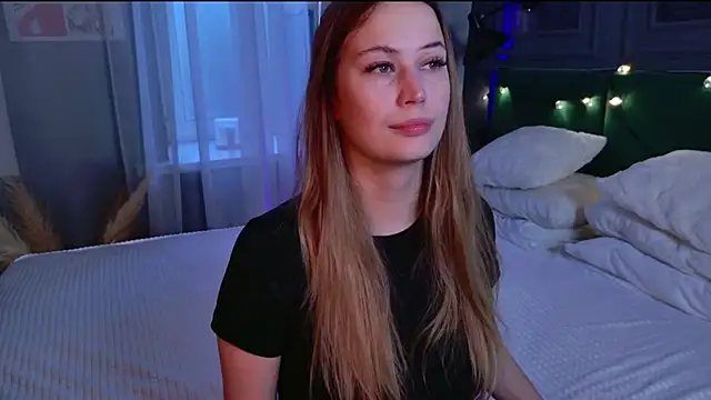 Sofii Ly online show from 15, 11, 2025