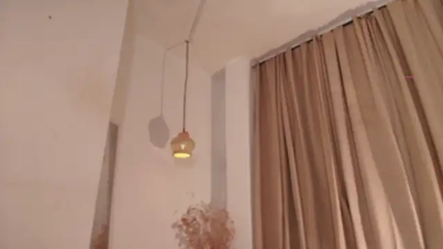 Aliceblaker  online show from 14, 9, 2025