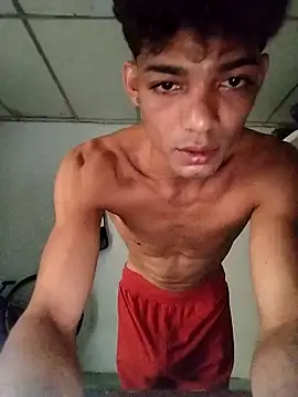 Snapshot of Brayanellatino chatting on 16, 3, 2026 Brayanellatino online show from 16, 3, 2026