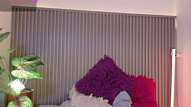 Celeste Presstigge online show from 21, 10, 2025