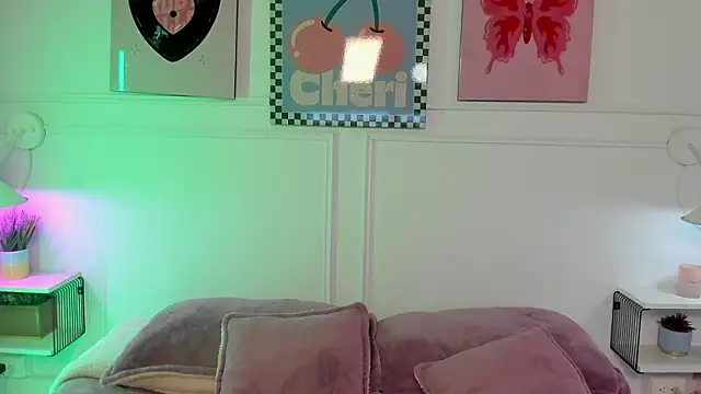 Zoe Lynch  online show from 20, 3, 2026