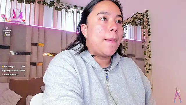 Zoey thompson online show from 16, 2, 2026