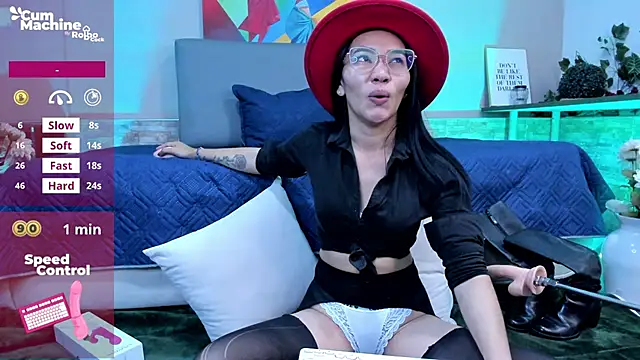 lucyy liiuu online show from 16, 9, 2025