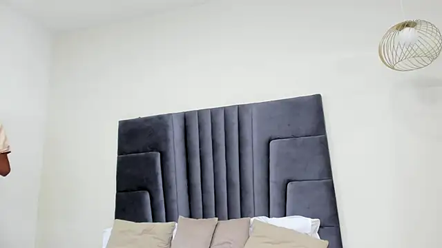 Mia smith x1 online show from 3, 2, 2026