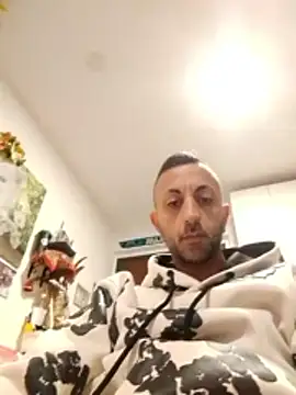 Snapshot of Blackmen_90 chatting on 6, 11, 2025 Blackmen 90 online show from 6, 11, 2025