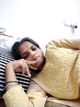 Sofia kuuu online show from 3, 11, 2025