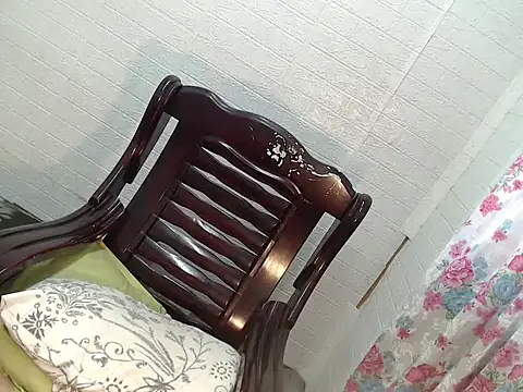 Side Chick online show from 15, 5, 2026