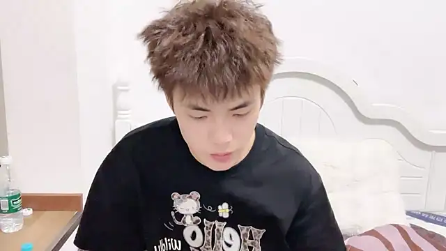 linger2563 online show from 18, 9, 2025