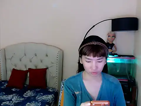 Snapshot of ShantalFoxxy_ chatting on 5, 4, 2026 ShantalFoxxy online show from 5, 4, 2026