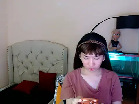 Snapshot of ShantalFoxxy_ chatting on 6, 4, 2026 ShantalFoxxy online show from 6, 4, 2026