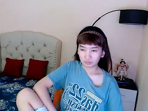 Snapshot of ShantalFoxxy_ chatting on 11, 5, 2026 ShantalFoxxy online show from 11, 5, 2026