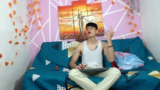 lau and boys18 online show from 9, 10, 2025