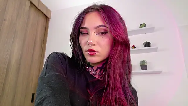 sara queen10 online show from 29, 4, 2026