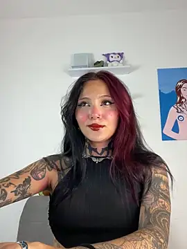 sara queen10 online show from 23, 6, 2026