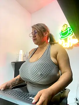 Snapshot of AlexxiaaMat chatting on 19, 9, 2025 AlexxiaaMat online show from 19, 9, 2025