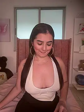 salomecute21 online show from 7, 5, 2026