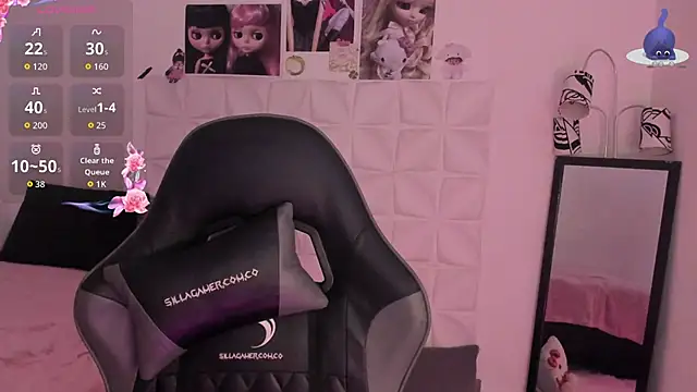 JuliethMoss online show from 12, 11, 2025