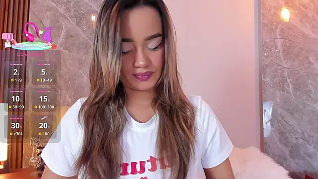 Emma hunter  online show from 6, 10, 2025