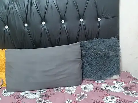 Snapshot of Lsnickykhanyile chatting on 10, 11, 2025 Lsnickykhanyile online show from 10, 11, 2025