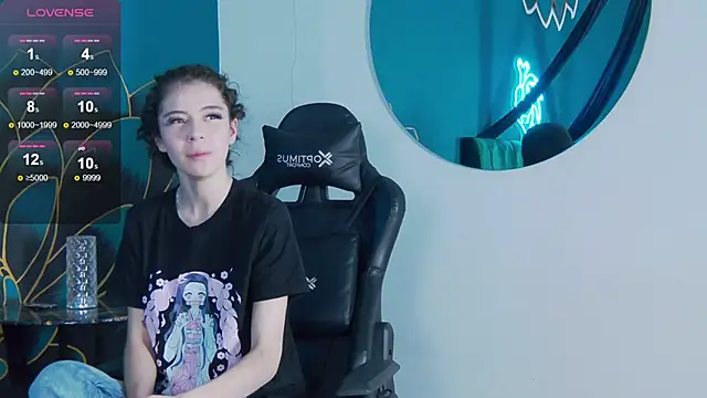 RavennMoonn online show from 13, 9, 2025