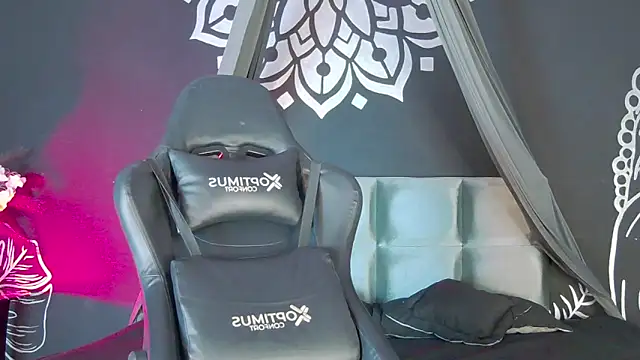 RavennMoonn online show from 25, 9, 2025