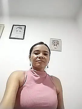 Cami Konor online show from 13, 10, 2025