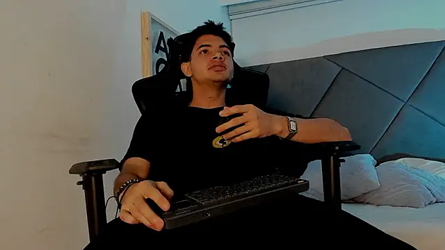 andrew colleman online show from 4, 2, 2026