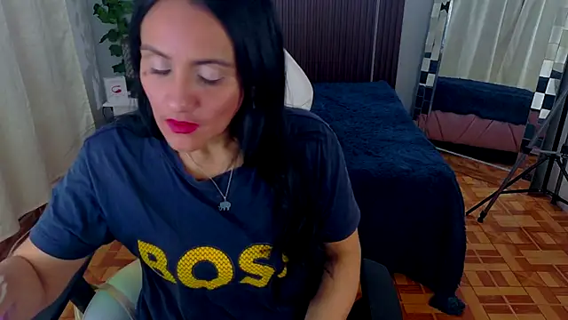 Snapshot of kataleya_29 chatting on 5, 11, 2025 kataleya 29 online show from 5, 11, 2025