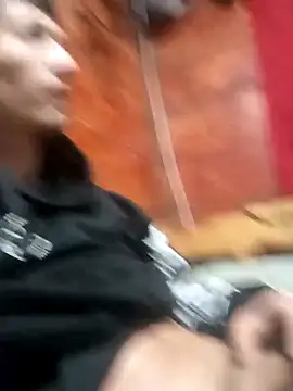 Snapshot of alexandercruz chatting on 9, 4, 2026 alexandercruz online show from 9, 4, 2026