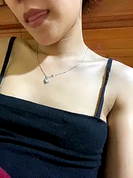 Snapshot of Sayhi_xo chatting on 18, 10, 2025 Sayhi xo online show from 18, 10, 2025