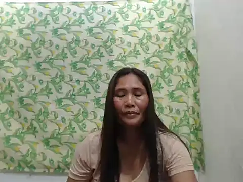 Snapshot of Juicy_69xx chatting on 8, 3, 2026 Juicy 69xx online show from 8, 3, 2026