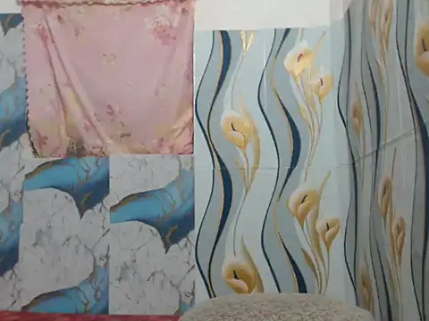 Snapshot of Juicy_69xx chatting on 26, 3, 2026 Juicy 69xx online show from 26, 3, 2026