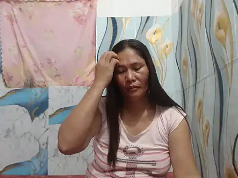 Snapshot of Juicy_69xx chatting on 29, 3, 2026 Juicy 69xx online show from 29, 3, 2026