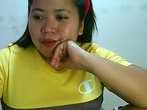 Snapshot of fresh_rosie chatting on 5, 12, 2025 fresh rosie online show from 5, 12, 2025