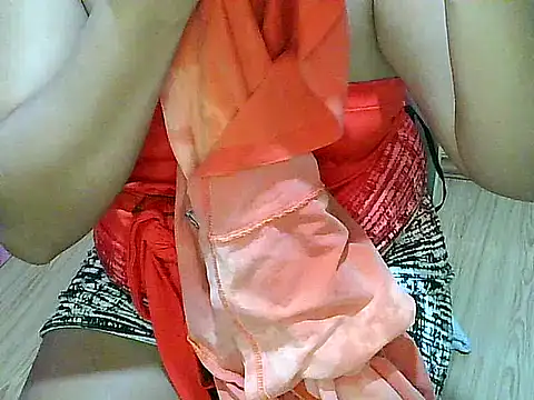 Snapshot of fresh_rosie chatting on 18, 12, 2025 fresh rosie online show from 18, 12, 2025