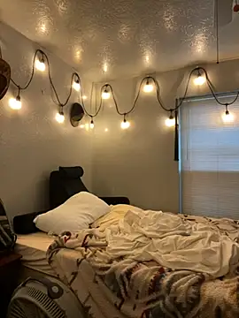 thejohnryancollection online show from 13, 1, 2026