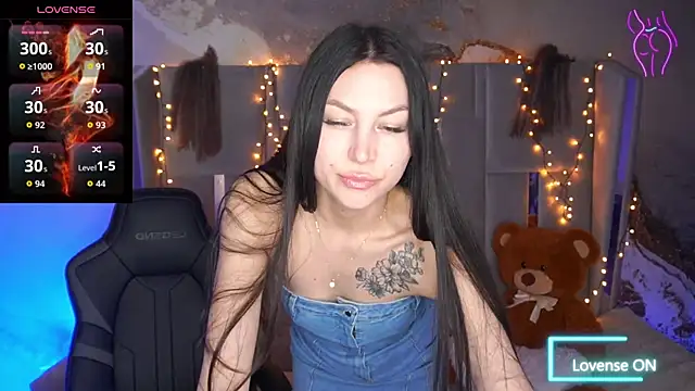 Snapshot of EliseVelour chatting on 24, 3, 2026 EliseVelour online show from 24, 3, 2026