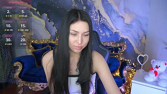 Snapshot of EliseVelour chatting on 7, 4, 2026 EliseVelour online show from 7, 4, 2026