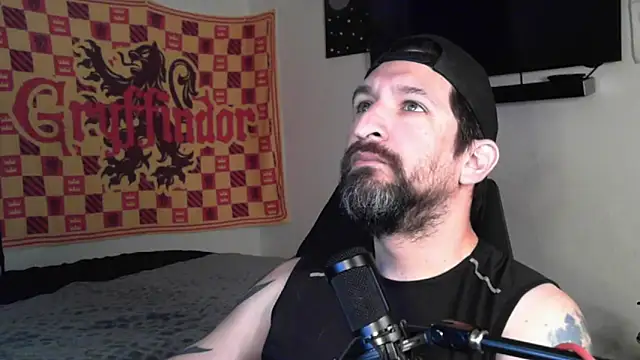 DevilPup75  online show from 12, 9, 2025